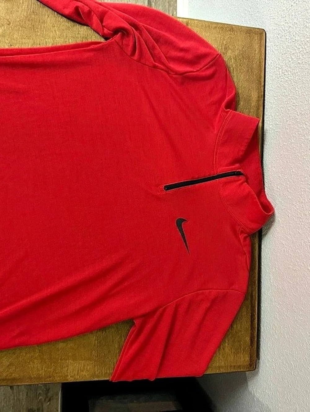 Nike Dri-FIT Athletic Shirt in Red Size Medium Like New
